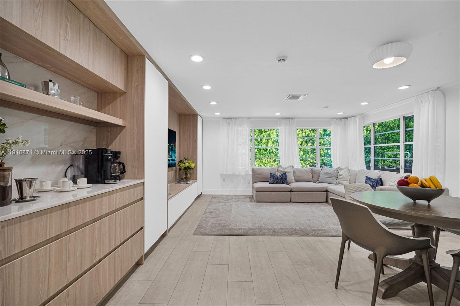 145 Bal Bay Dr, Bal Harbour FL 33154