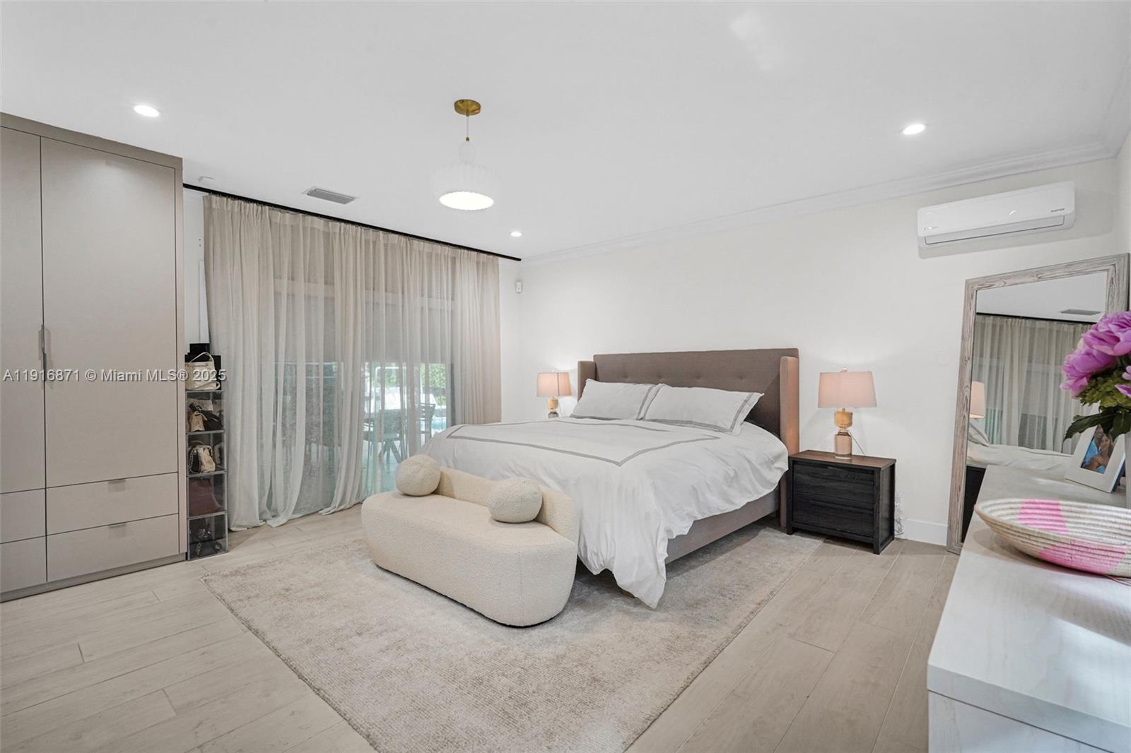 145 Bal Bay Dr, Bal Harbour FL 33154
