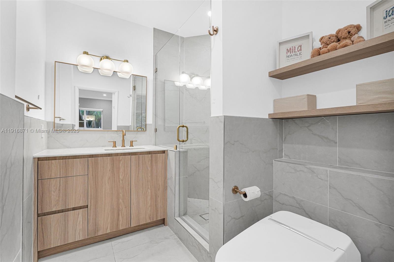 145 Bal Bay Dr, Bal Harbour FL 33154
