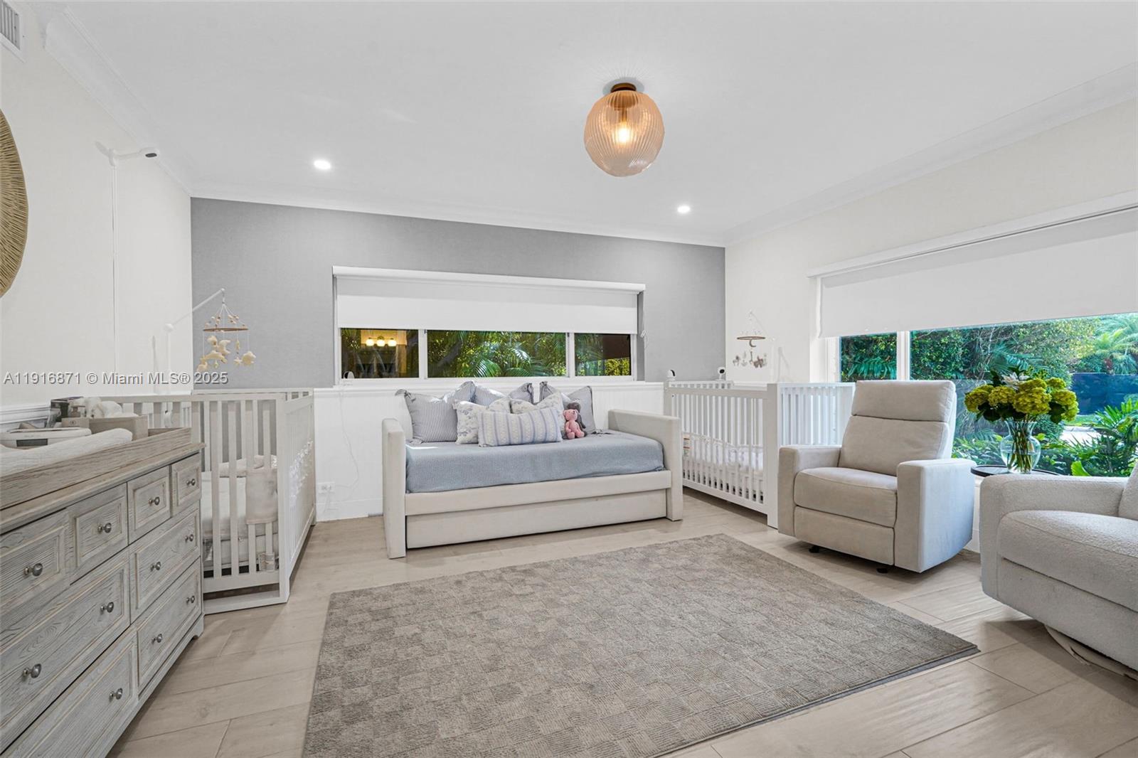 145 Bal Bay Dr, Bal Harbour FL 33154