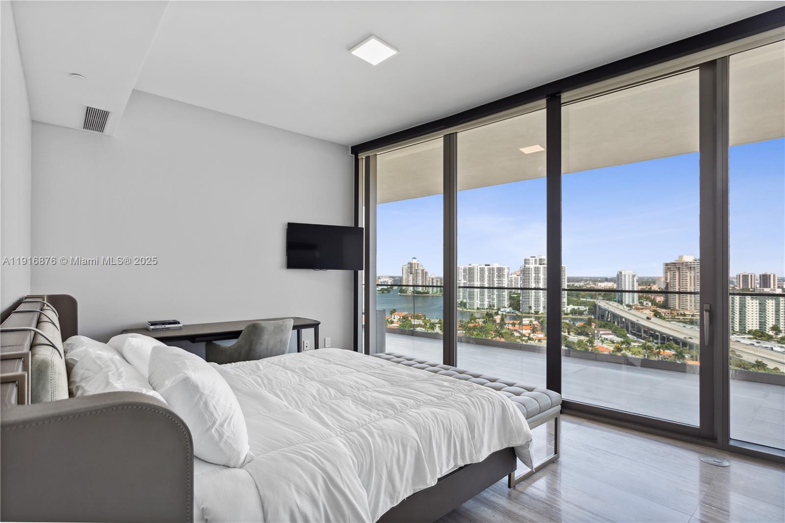 18975 Collins Ave #1905, Sunny Isles Beach FL 33160