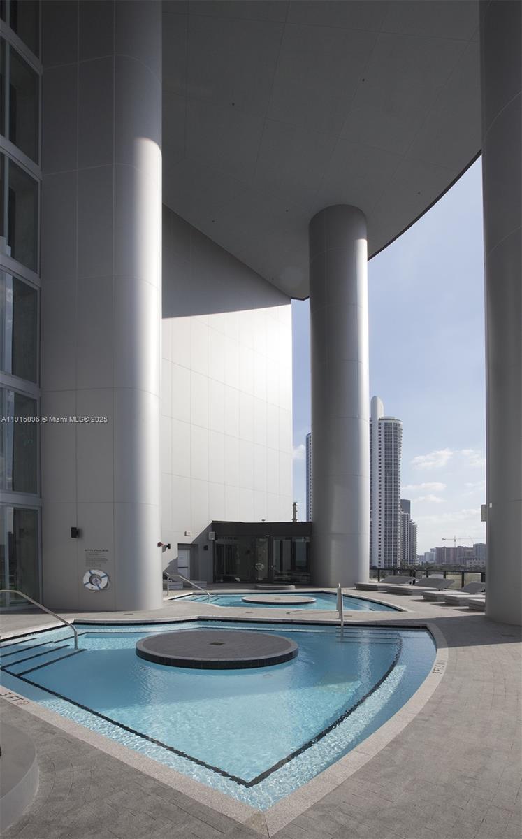 18555 Collins Ave #3505, Sunny Isles Beach FL 33160