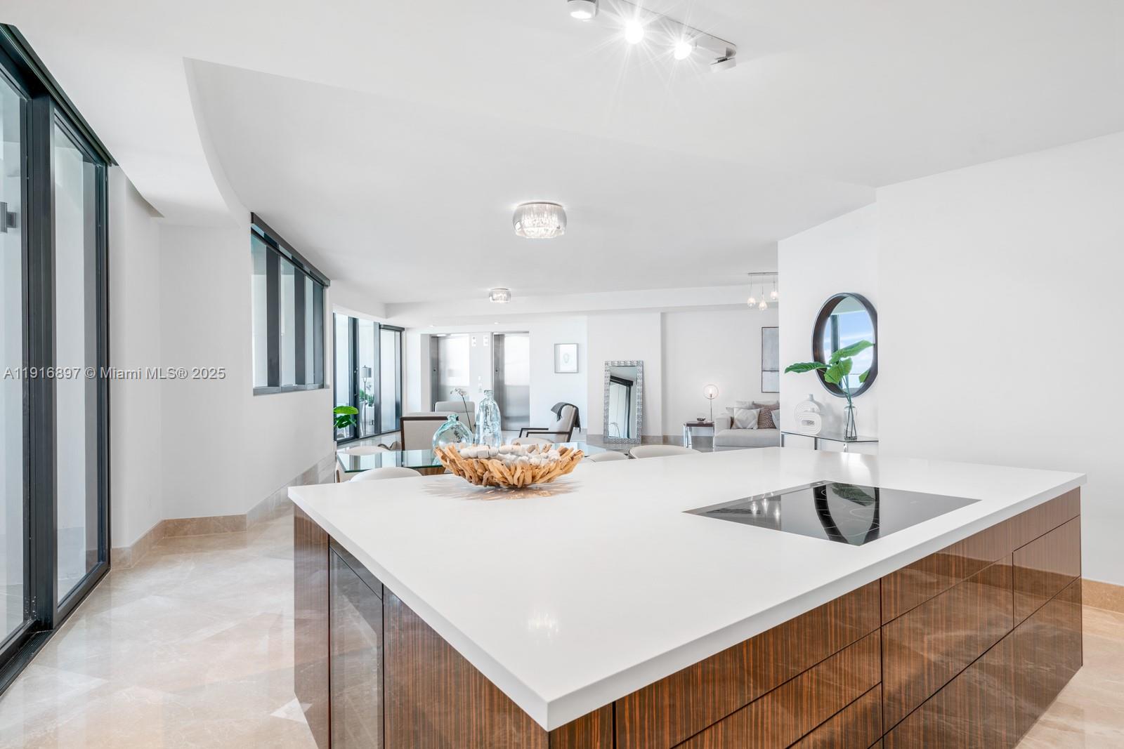 18555 Collins Ave #5105, Sunny Isles Beach FL 33160