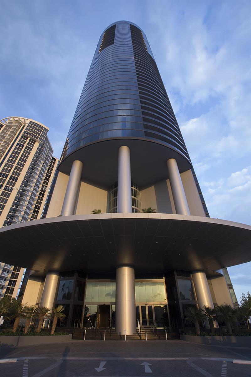 18555 Collins Ave #5105, Sunny Isles Beach FL 33160