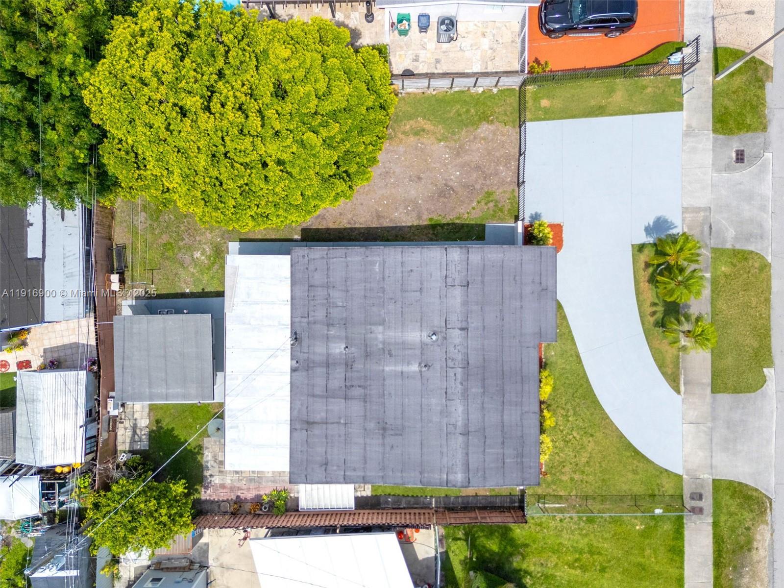 11030 SW 42 ST, Miami FL 33165