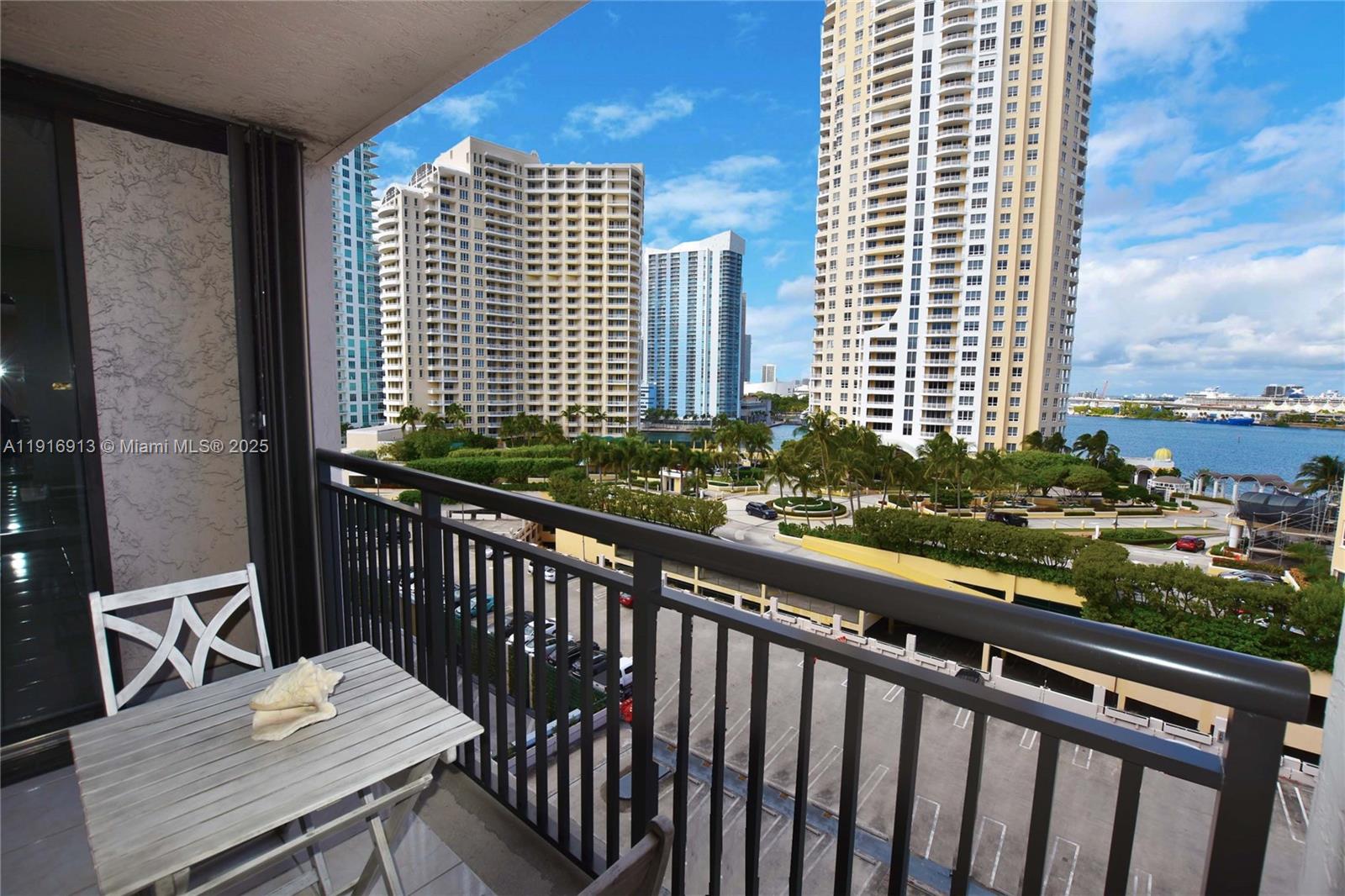 540 Brickell Key Dr #1120, Miami FL 33131