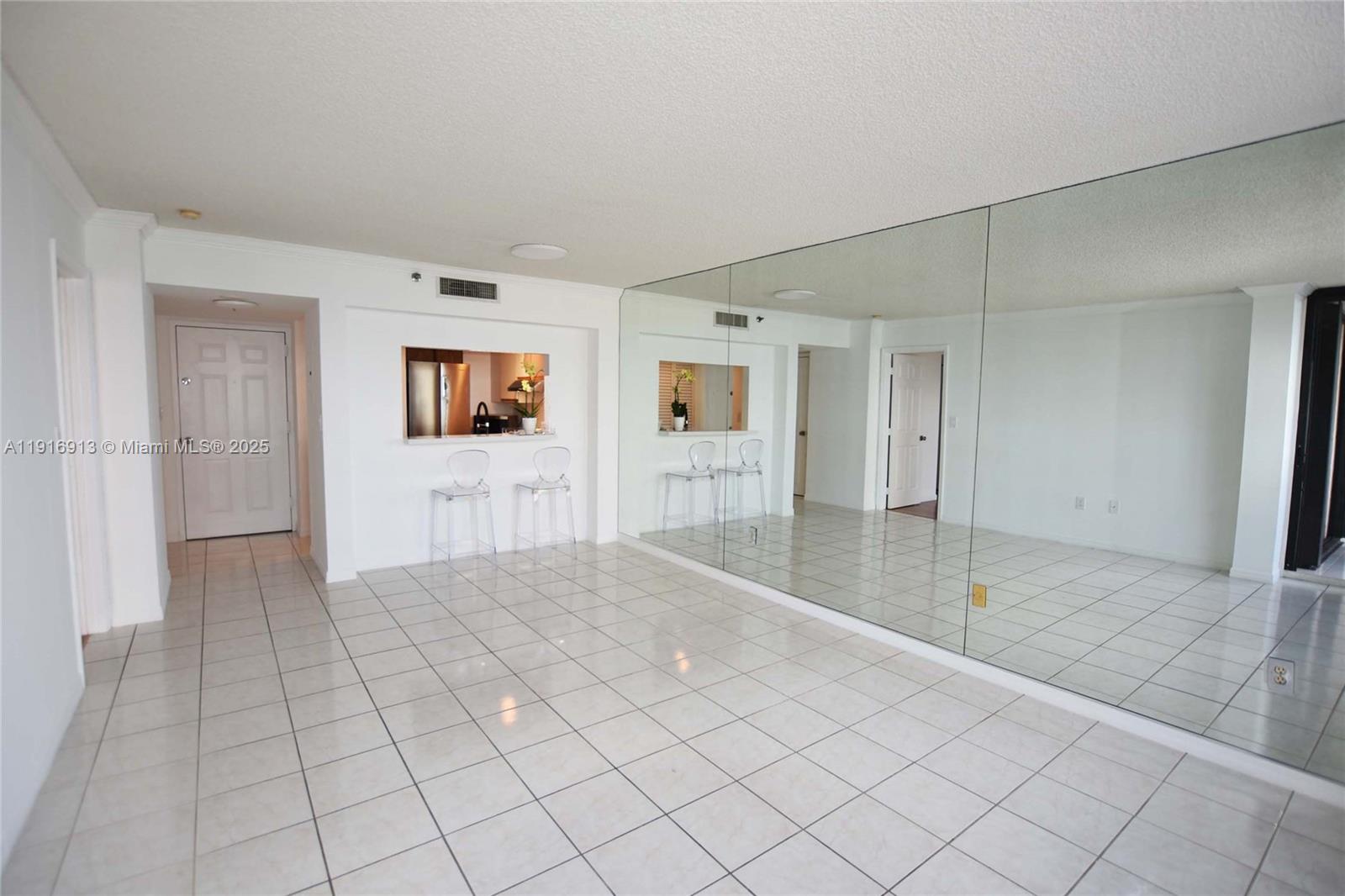 540 Brickell Key Dr #1120, Miami FL 33131