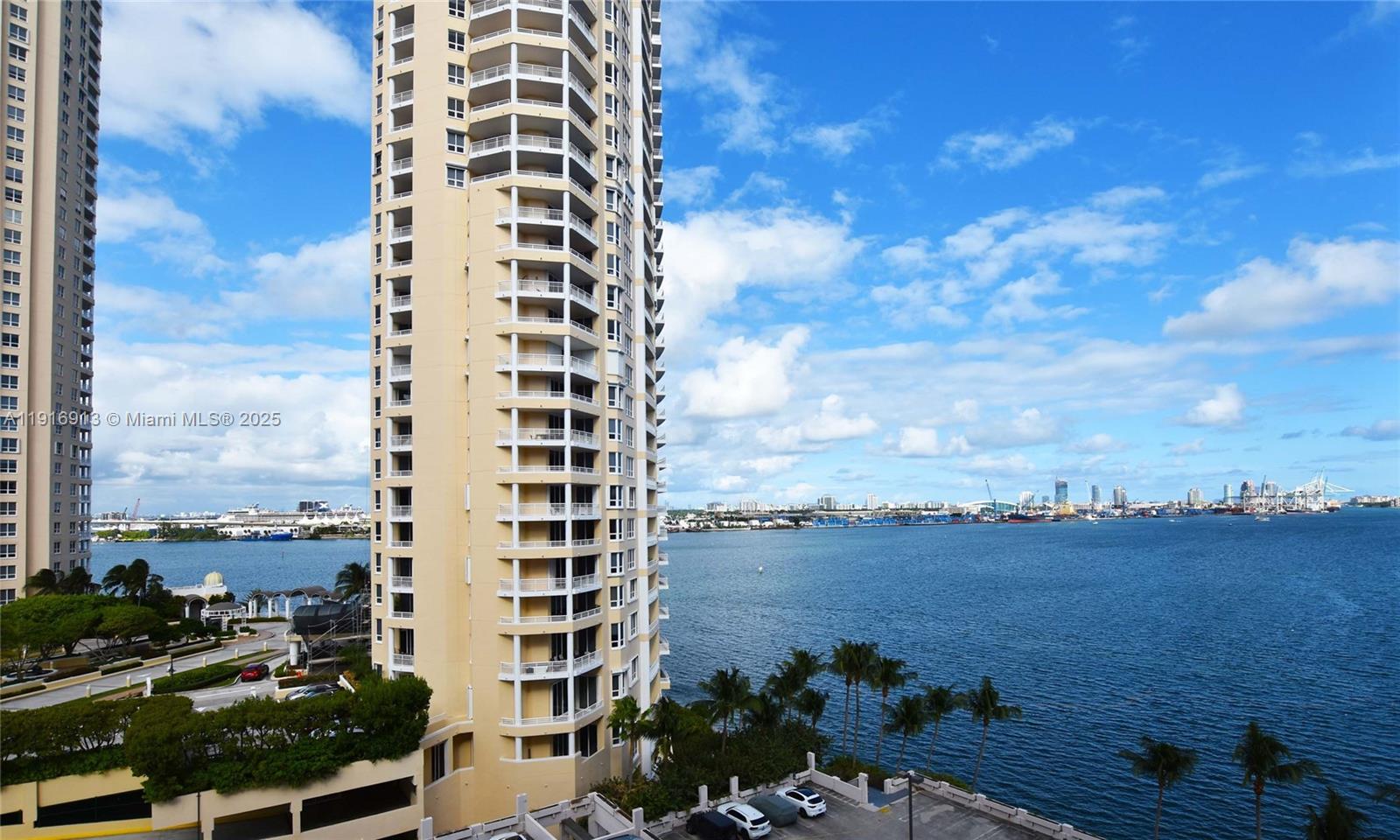 540 Brickell Key Dr #1120, Miami FL 33131