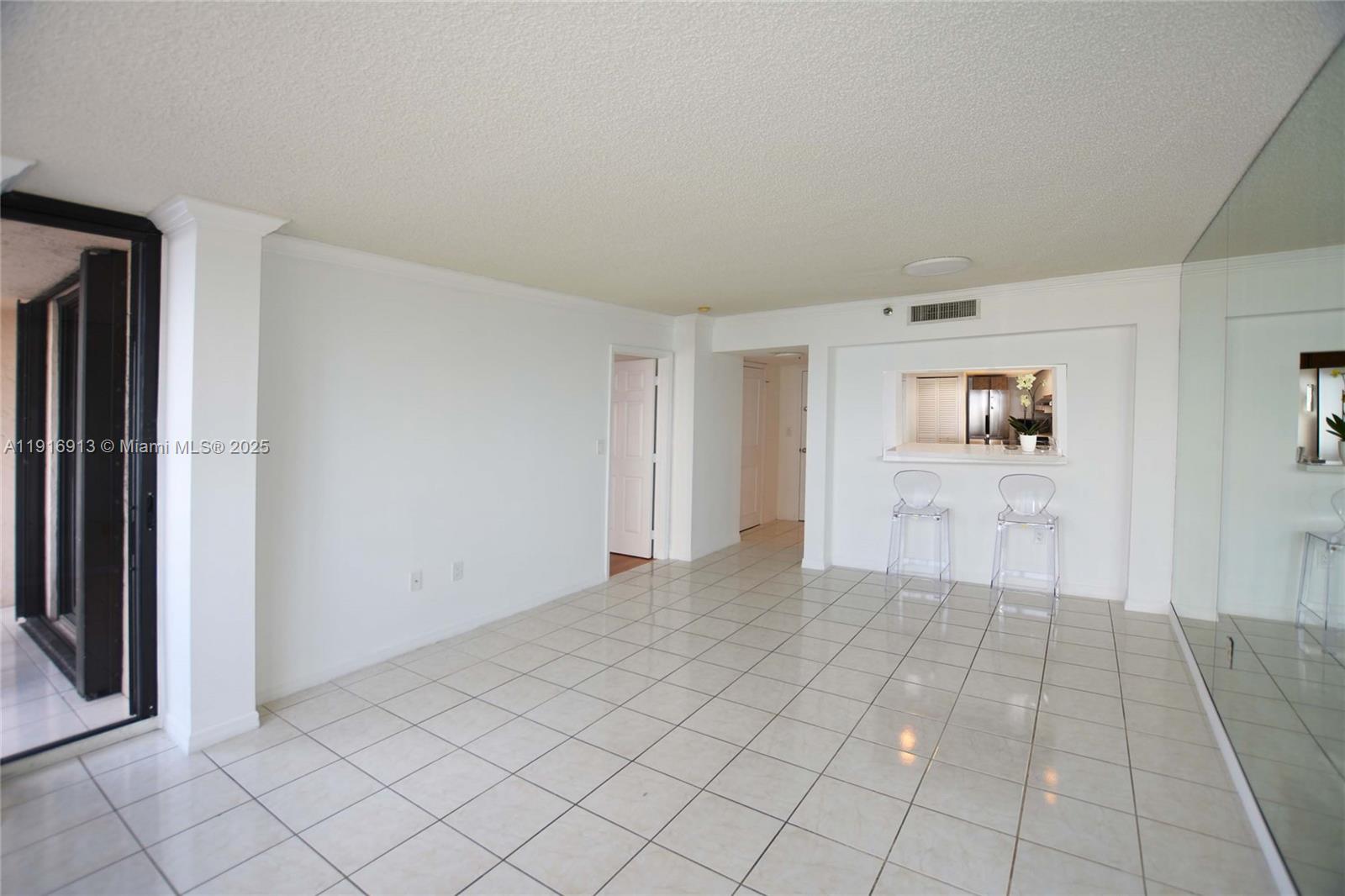 540 Brickell Key Dr #1120, Miami FL 33131