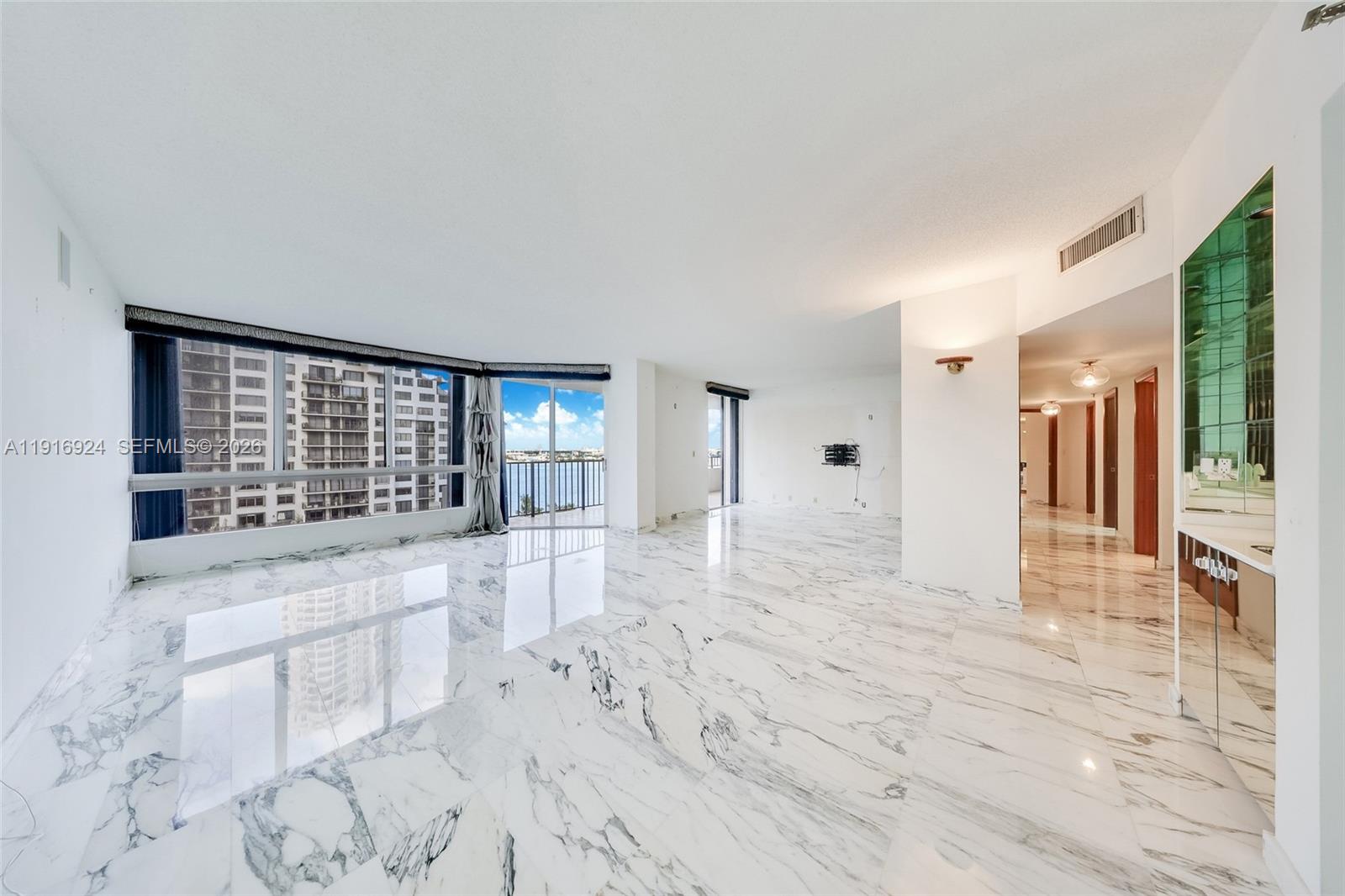 520 Brickell Key Dr #A1104, Miami FL 33131