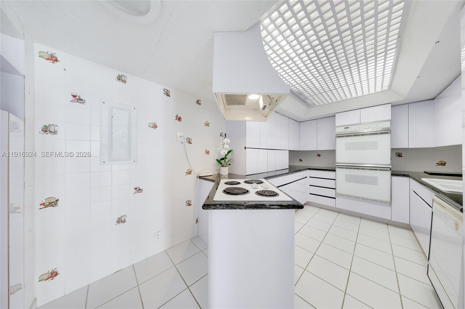 520 Brickell Key Dr #A1104, Miami FL 33131