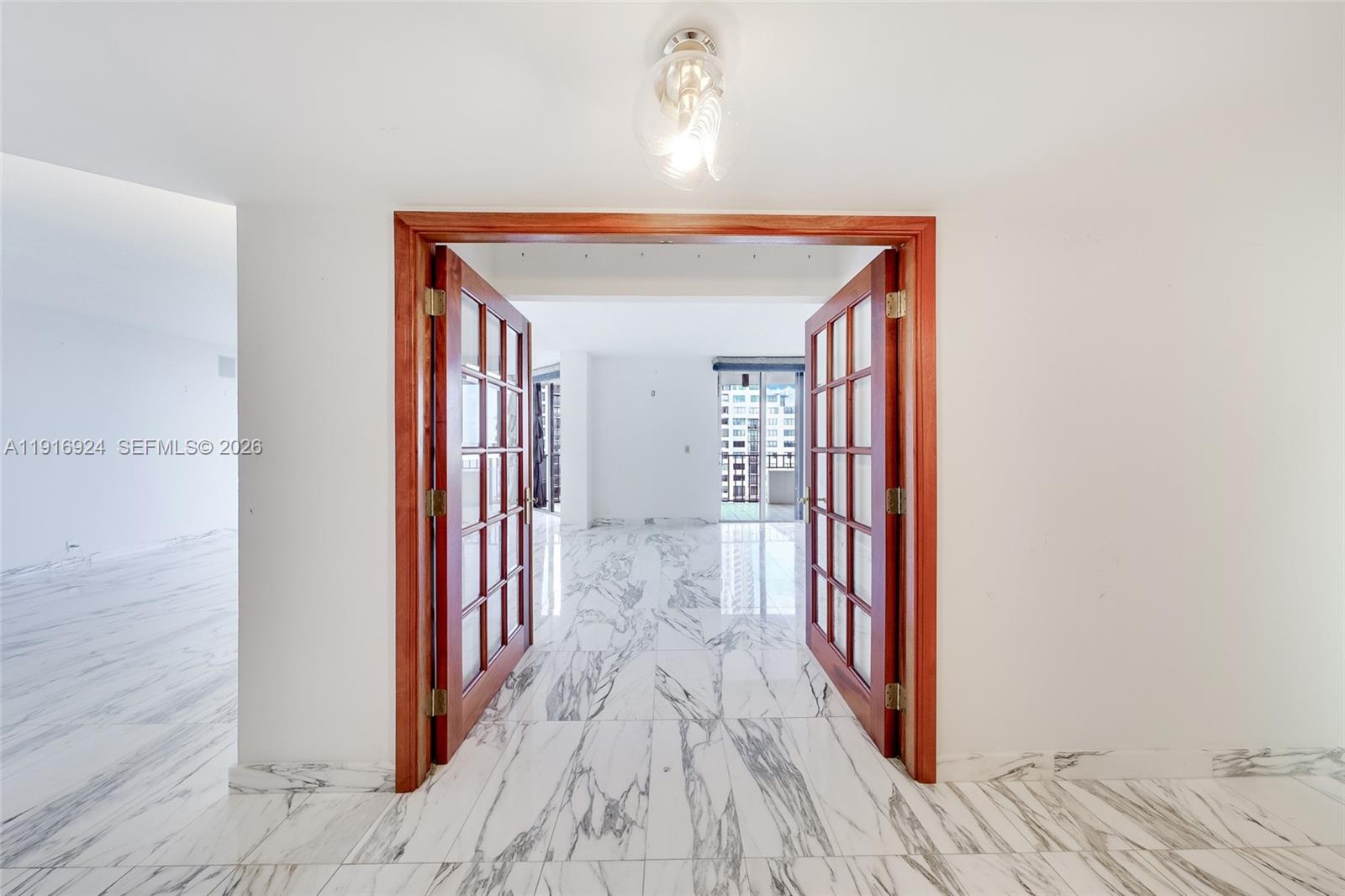 520 Brickell Key Dr #A1104, Miami FL 33131