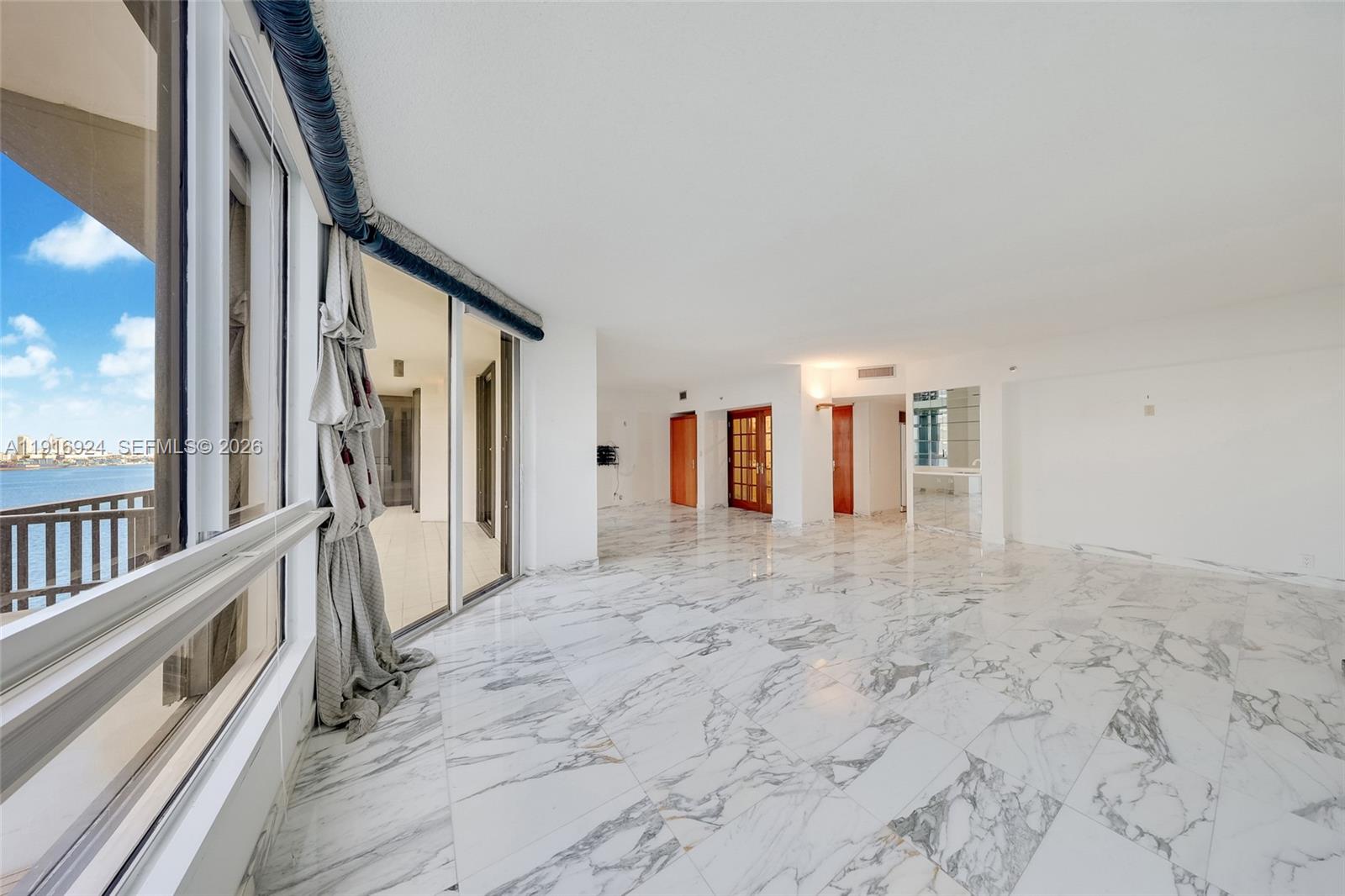 520 Brickell Key Dr #A1104, Miami FL 33131