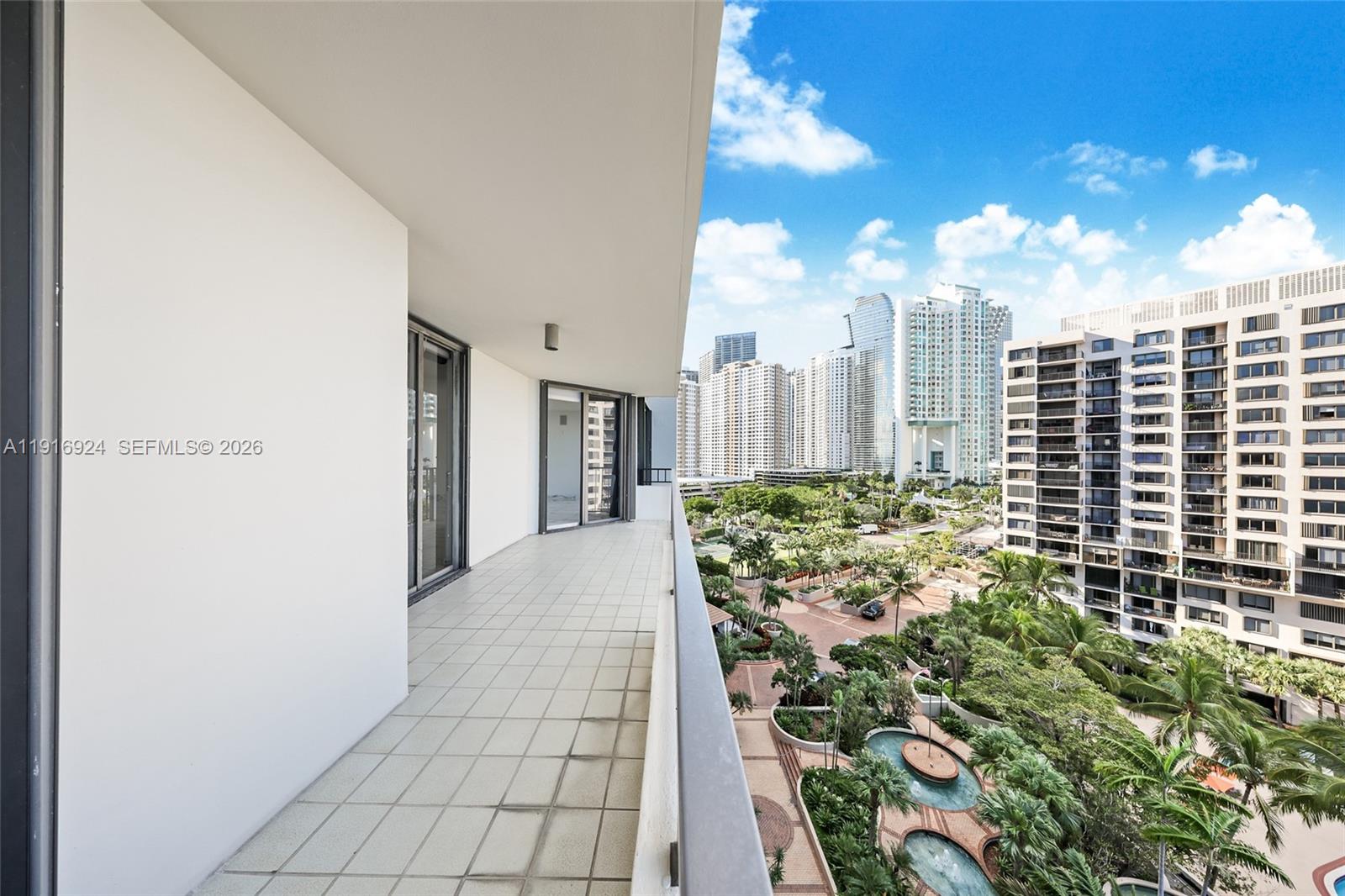 520 Brickell Key Dr #A1104, Miami FL 33131