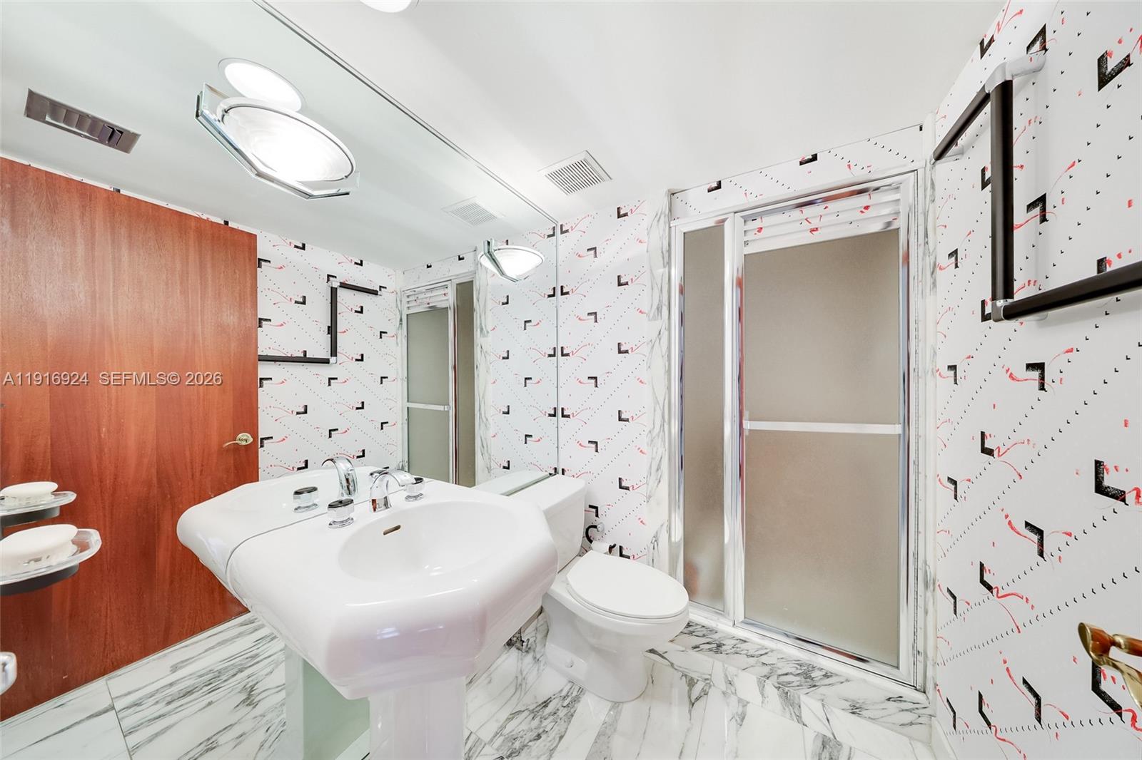 520 Brickell Key Dr #A1104, Miami FL 33131