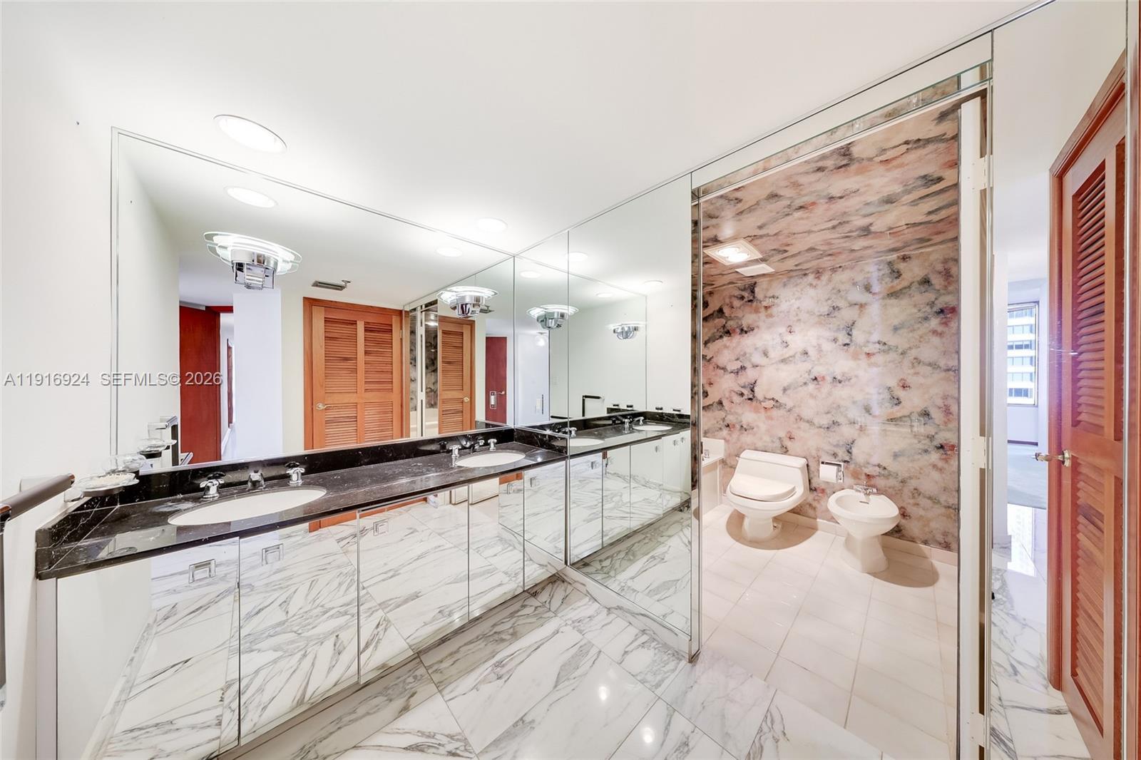 520 Brickell Key Dr #A1104, Miami FL 33131