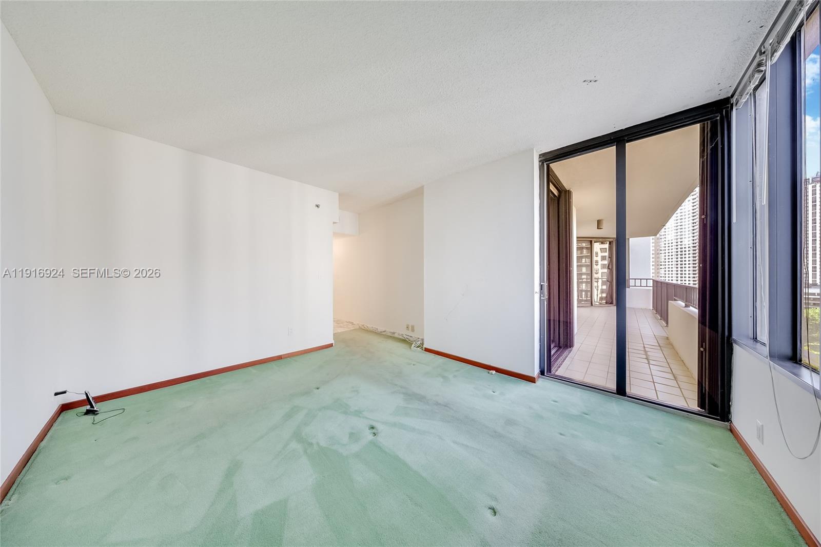 520 Brickell Key Dr #A1104, Miami FL 33131