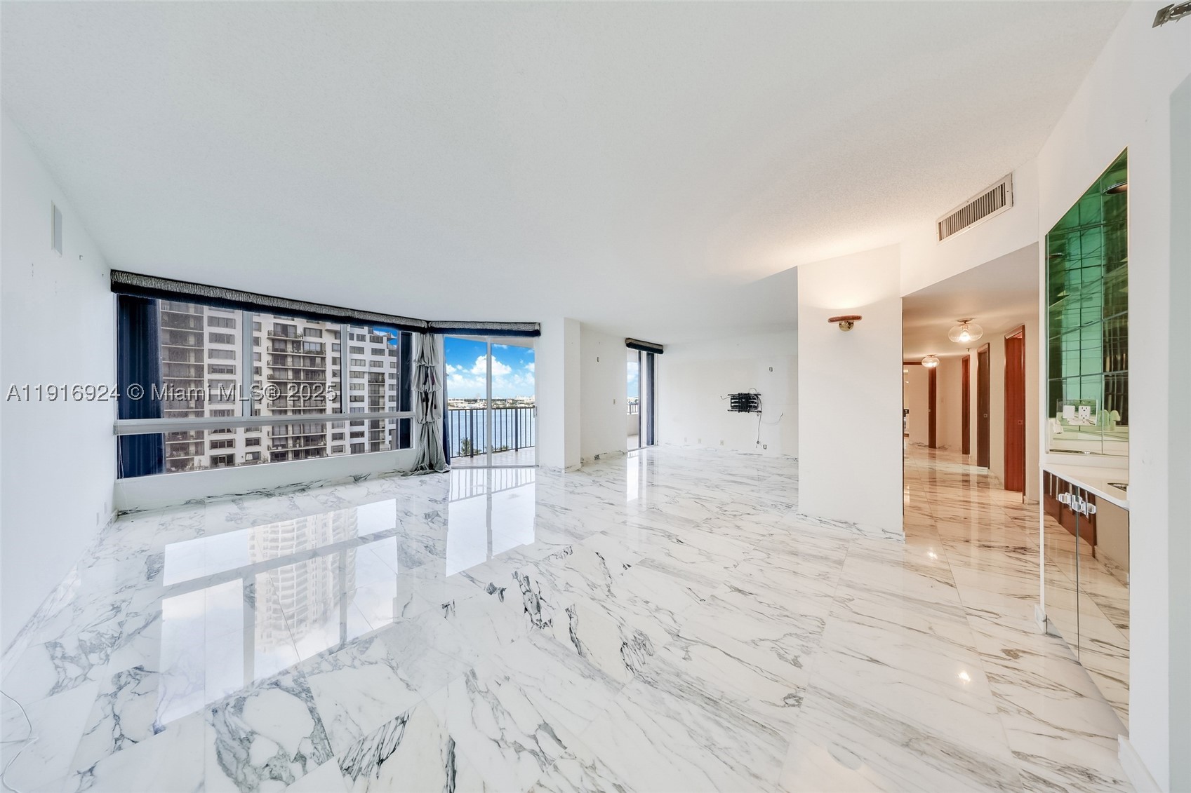 520 Brickell Key Dr #A1104, Miami FL 33131
