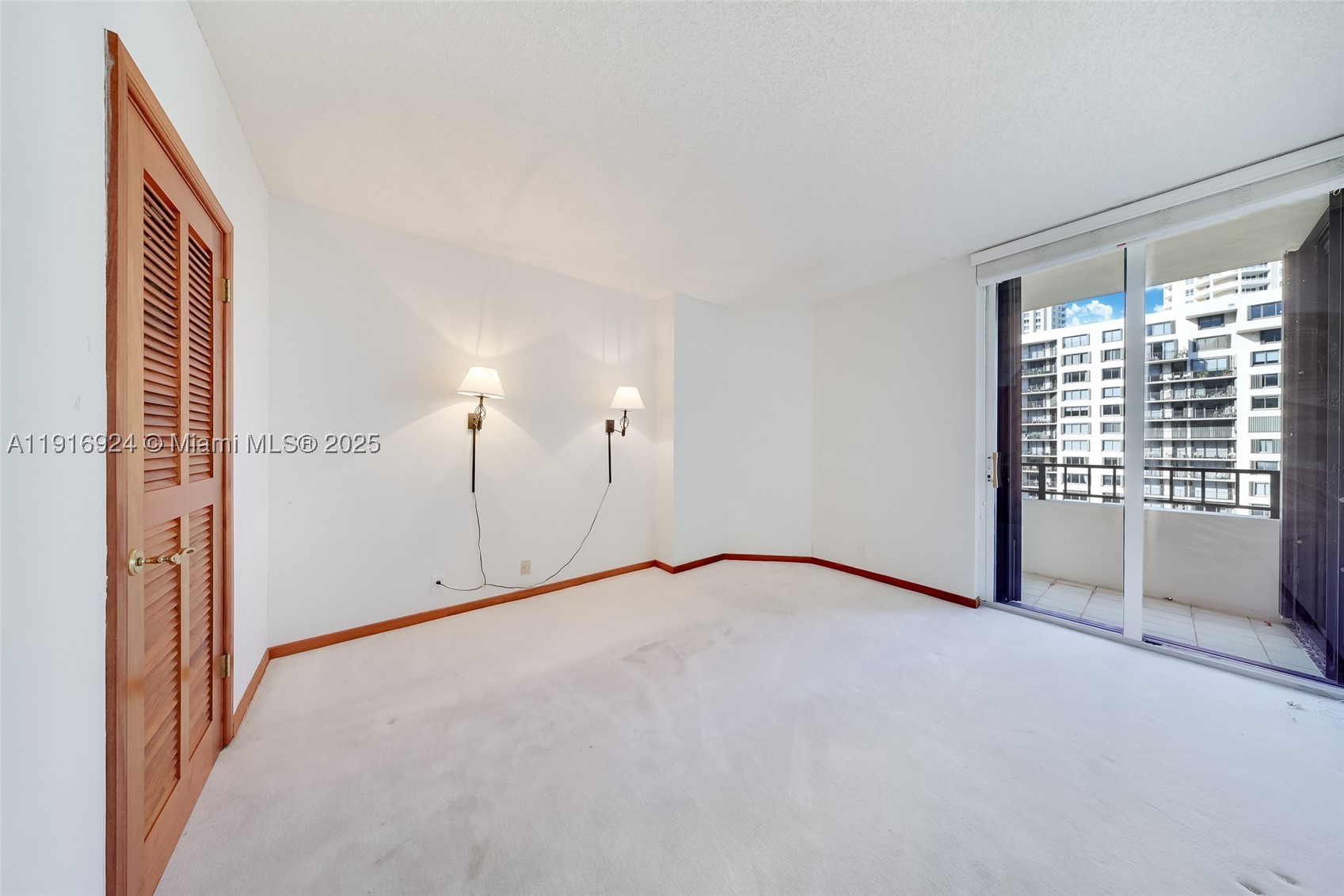 520 Brickell Key Dr #A1104, Miami FL 33131