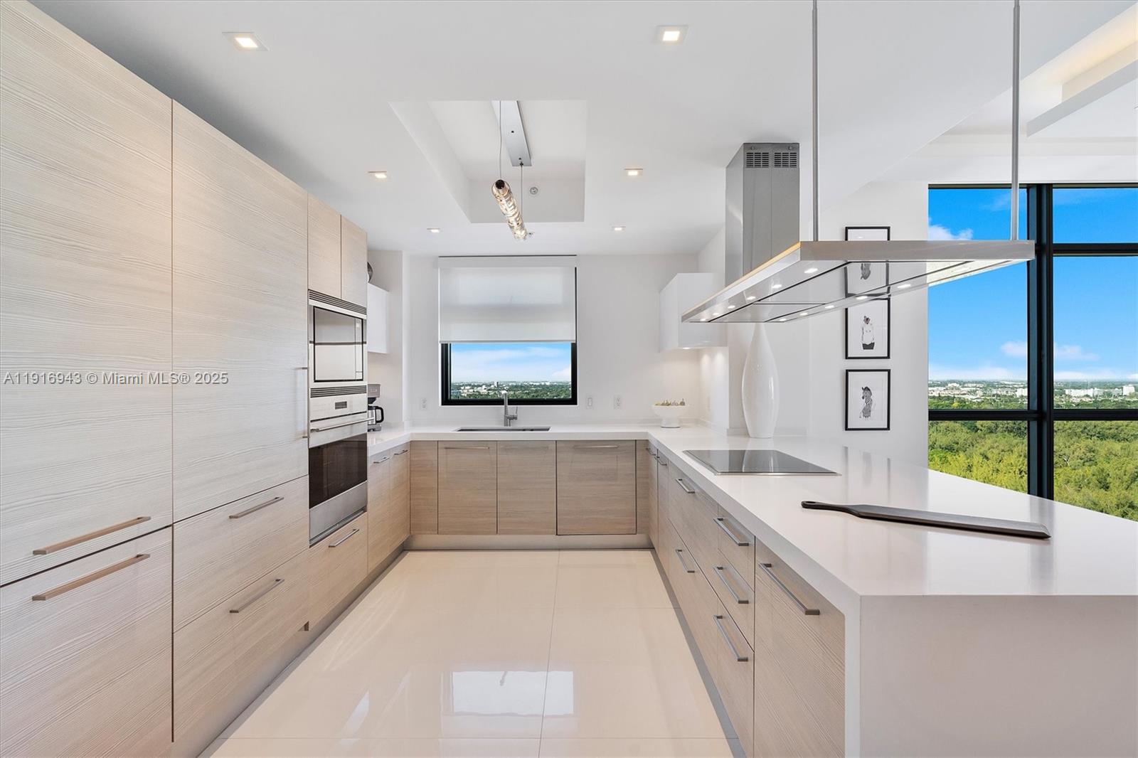 17301 Biscayne Blvd #2202, North Miami Beach FL 33160