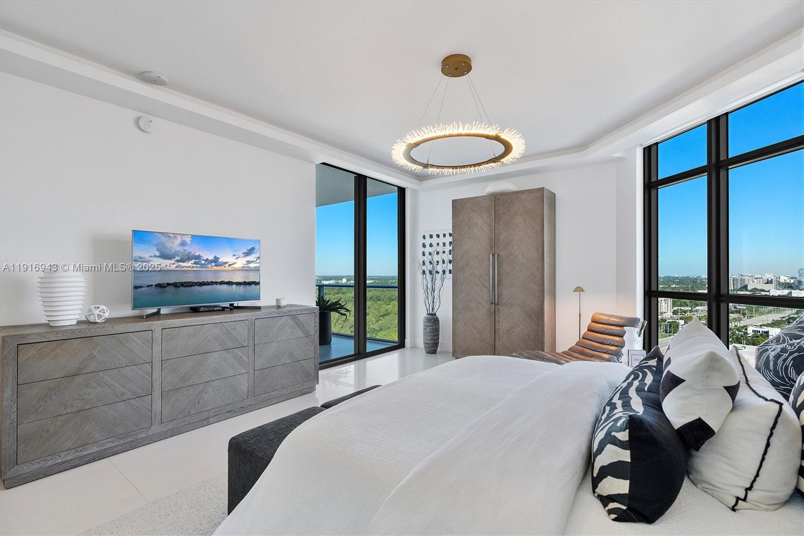 17301 Biscayne Blvd #2202, North Miami Beach FL 33160