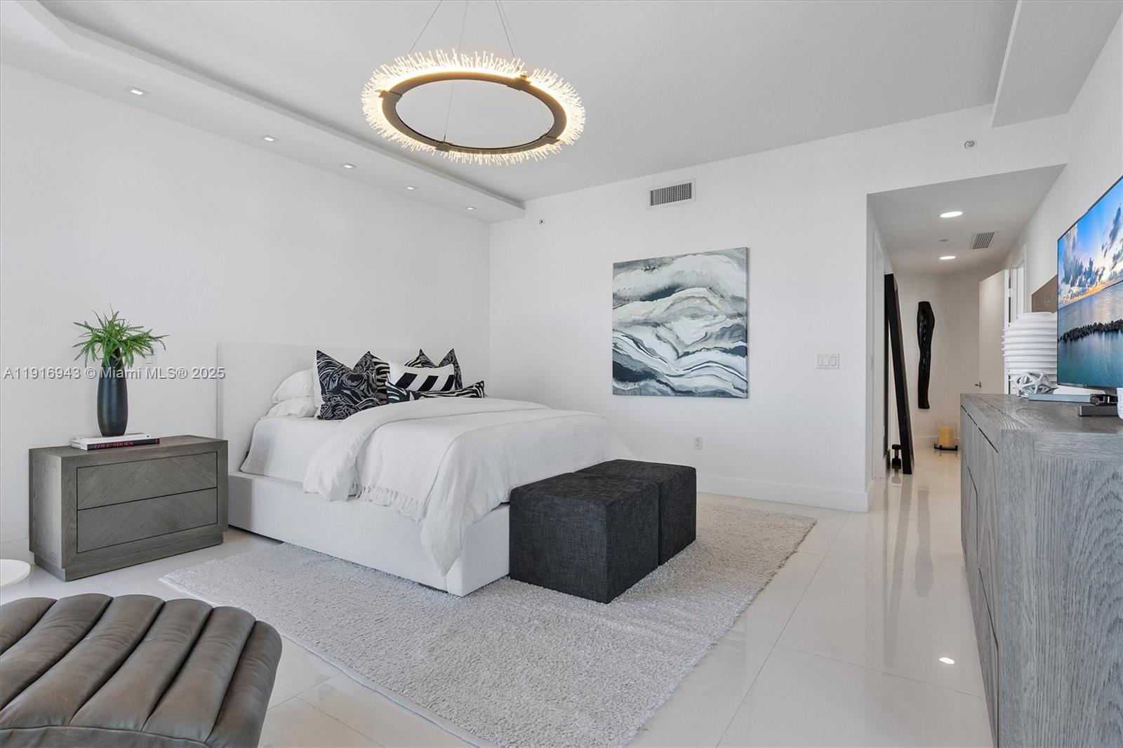 17301 Biscayne Blvd #2202, North Miami Beach FL 33160