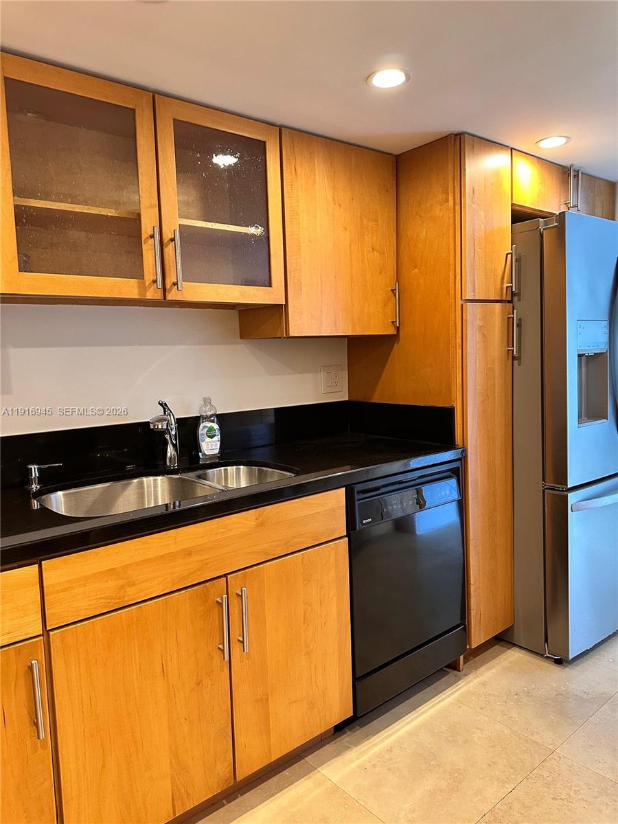 2333 Brickell Ave #2215, Miami FL 33129