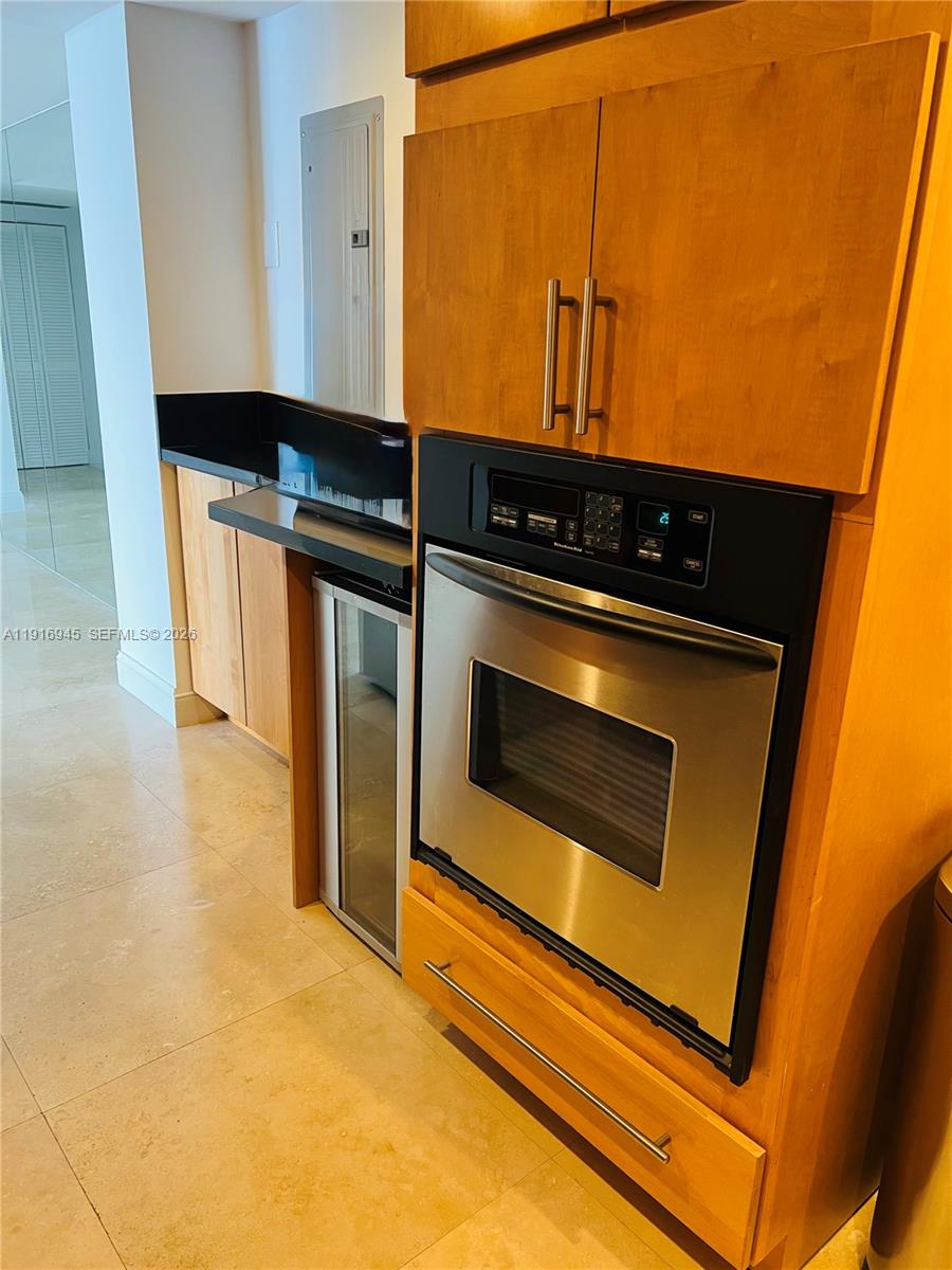 2333 Brickell Ave #2215, Miami FL 33129
