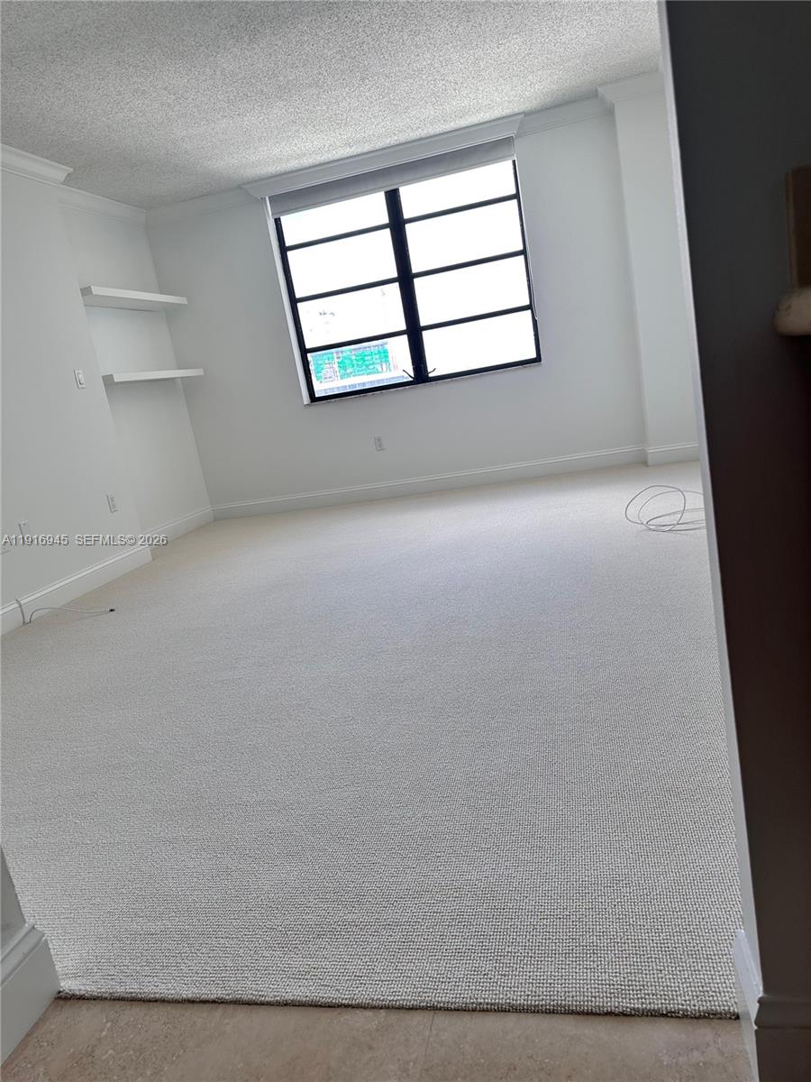 2333 Brickell Ave #2215, Miami FL 33129