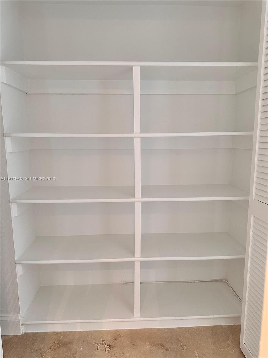 2333 Brickell Ave #2215, Miami FL 33129