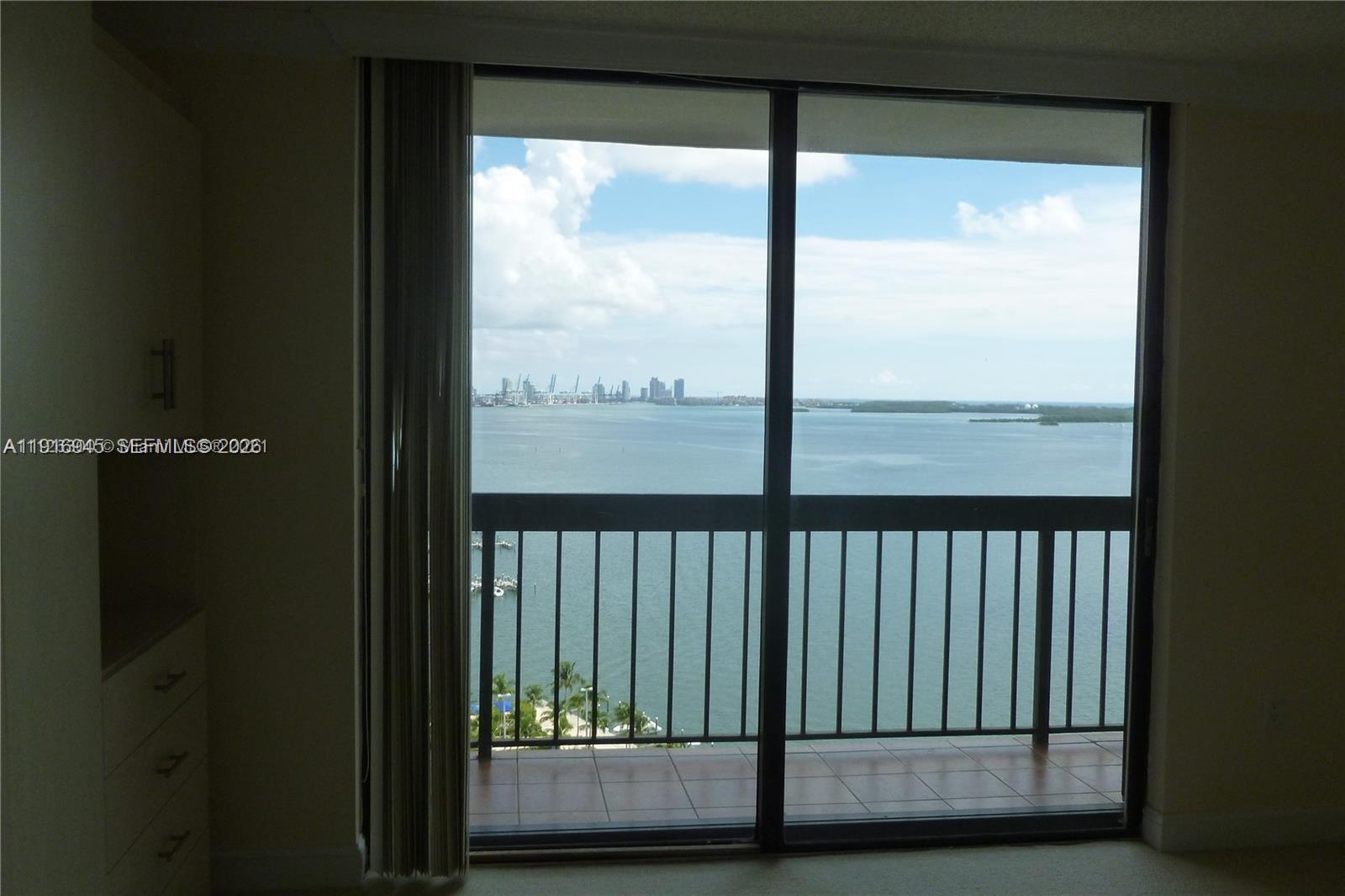 2333 Brickell Ave #2215, Miami FL 33129