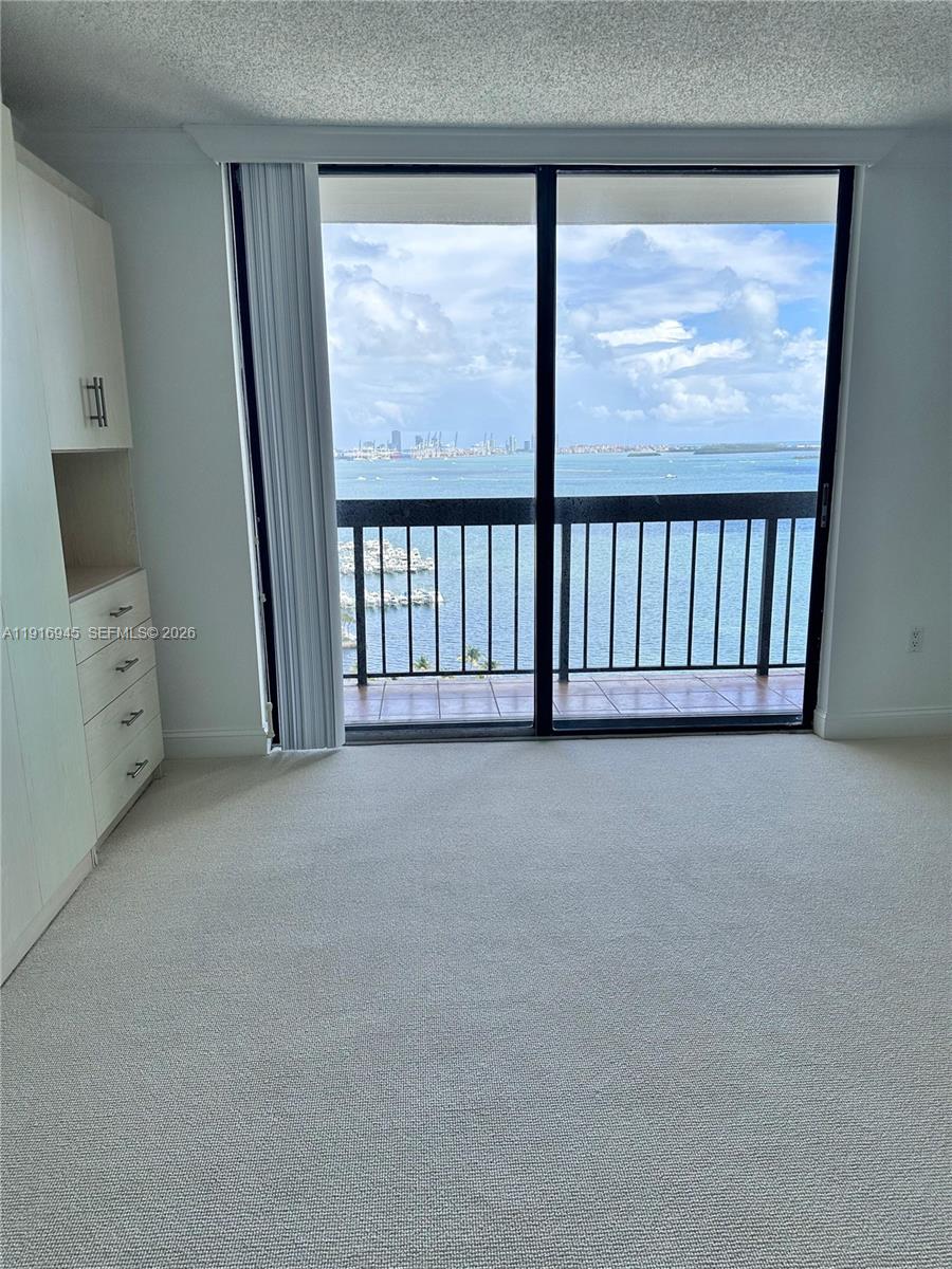 2333 Brickell Ave #2215, Miami FL 33129