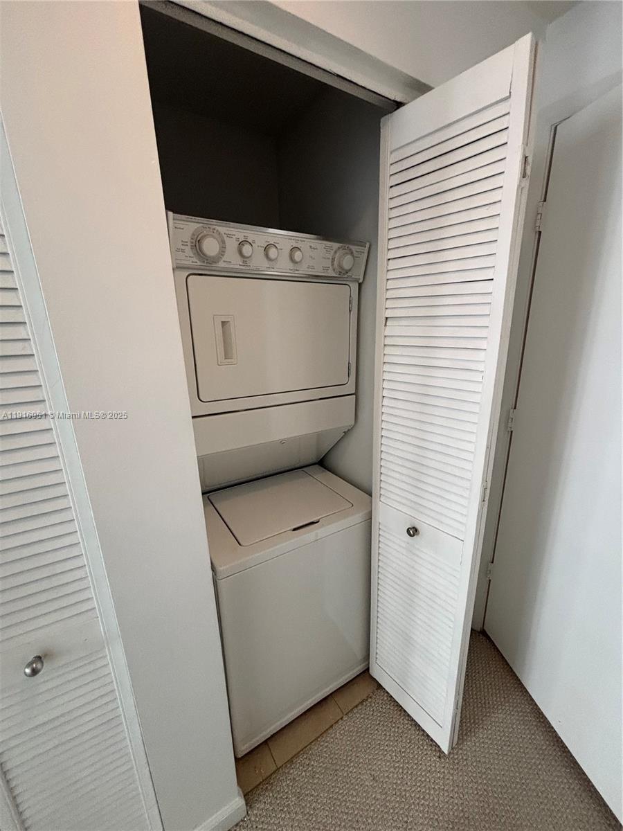 801 Brickell Key Blvd #1608, Miami FL 33131