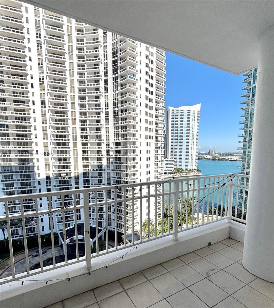 801 Brickell Key Blvd #1608, Miami FL 33131