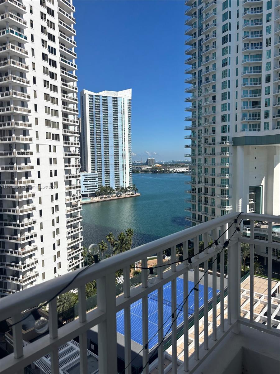 801 Brickell Key Blvd #1608, Miami FL 33131