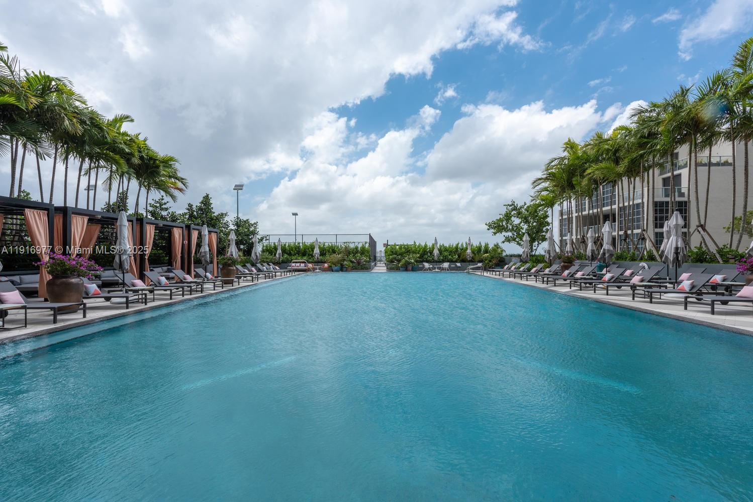 121 NE 34th St #2905, Miami FL 33137