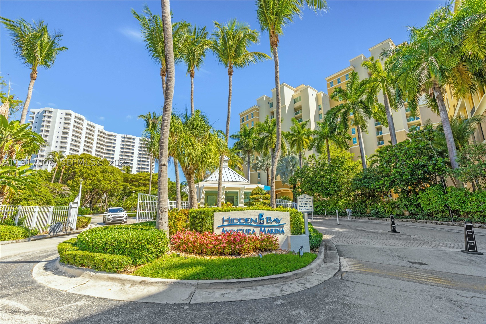 3340 NE 190th St #909, Aventura FL 33180