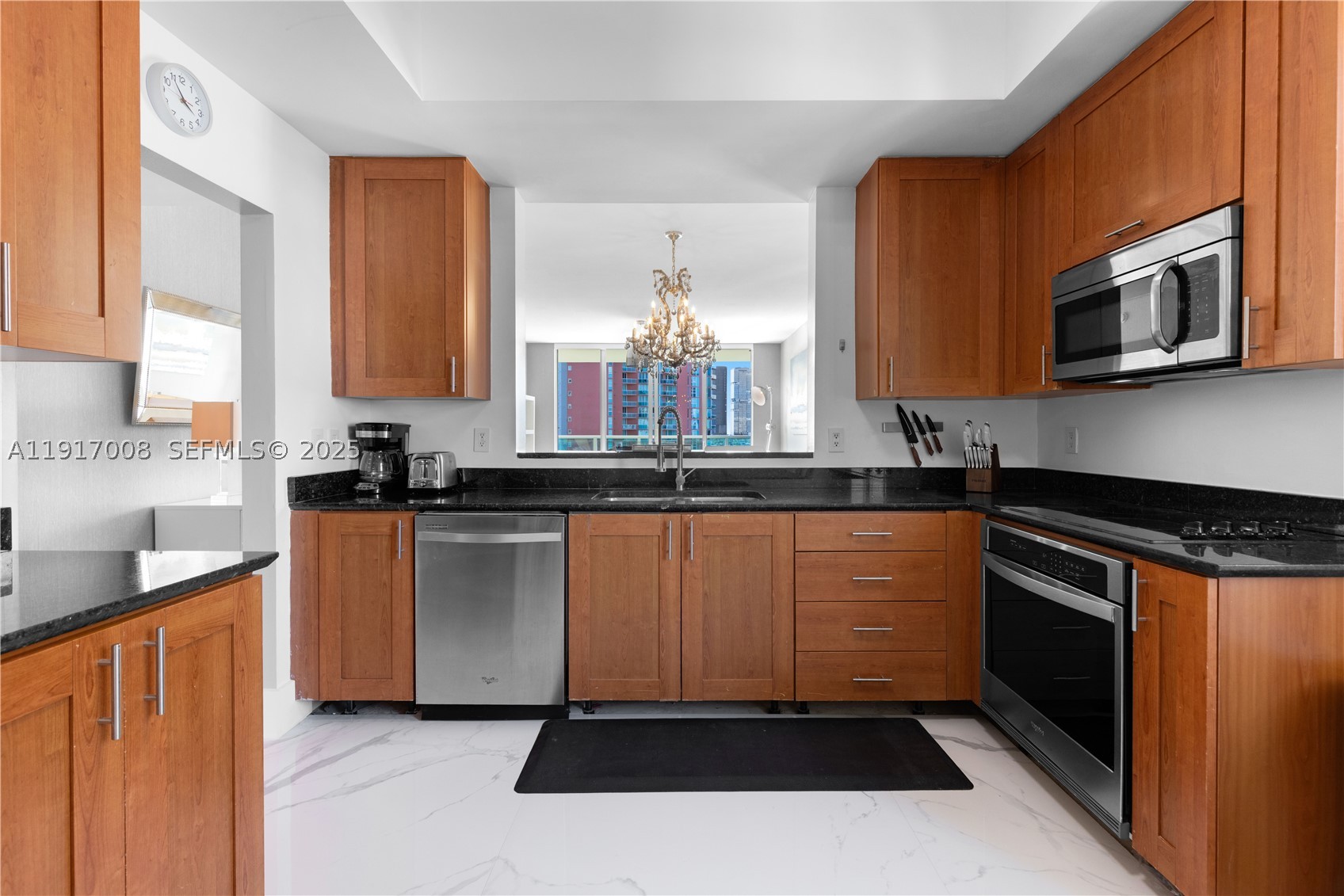 3340 NE 190th St #909, Aventura FL 33180
