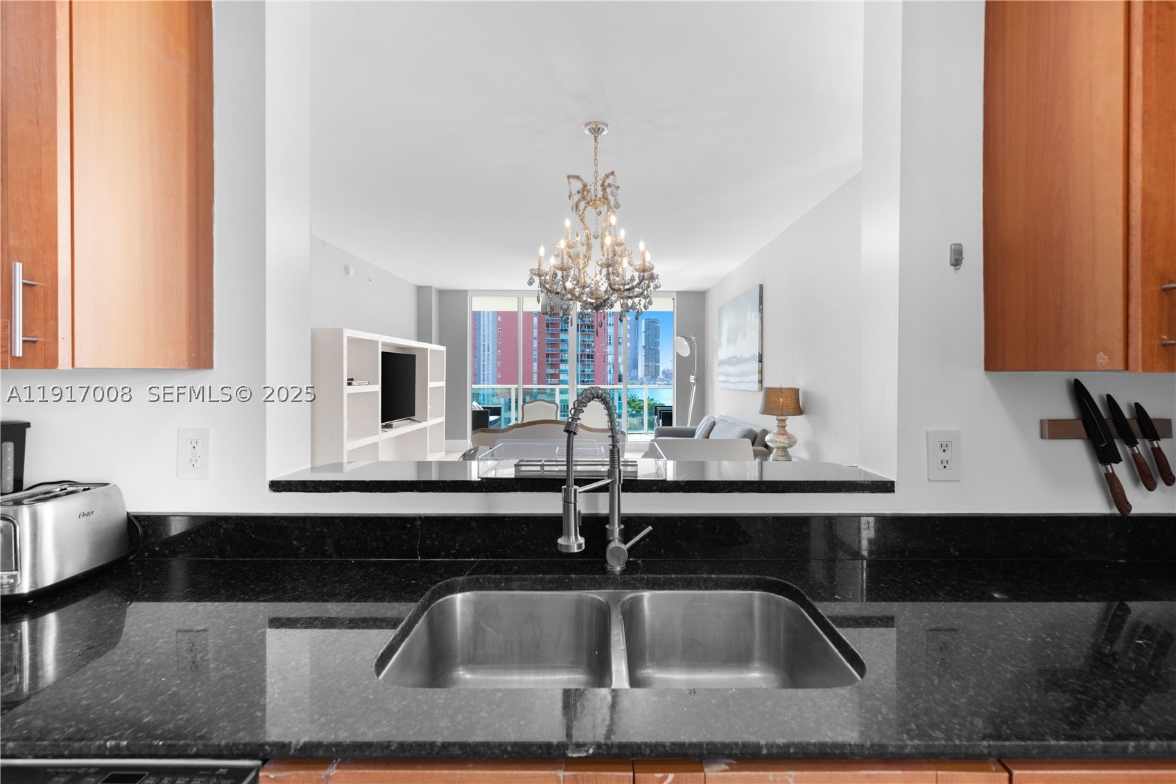 3340 NE 190th St #909, Aventura FL 33180