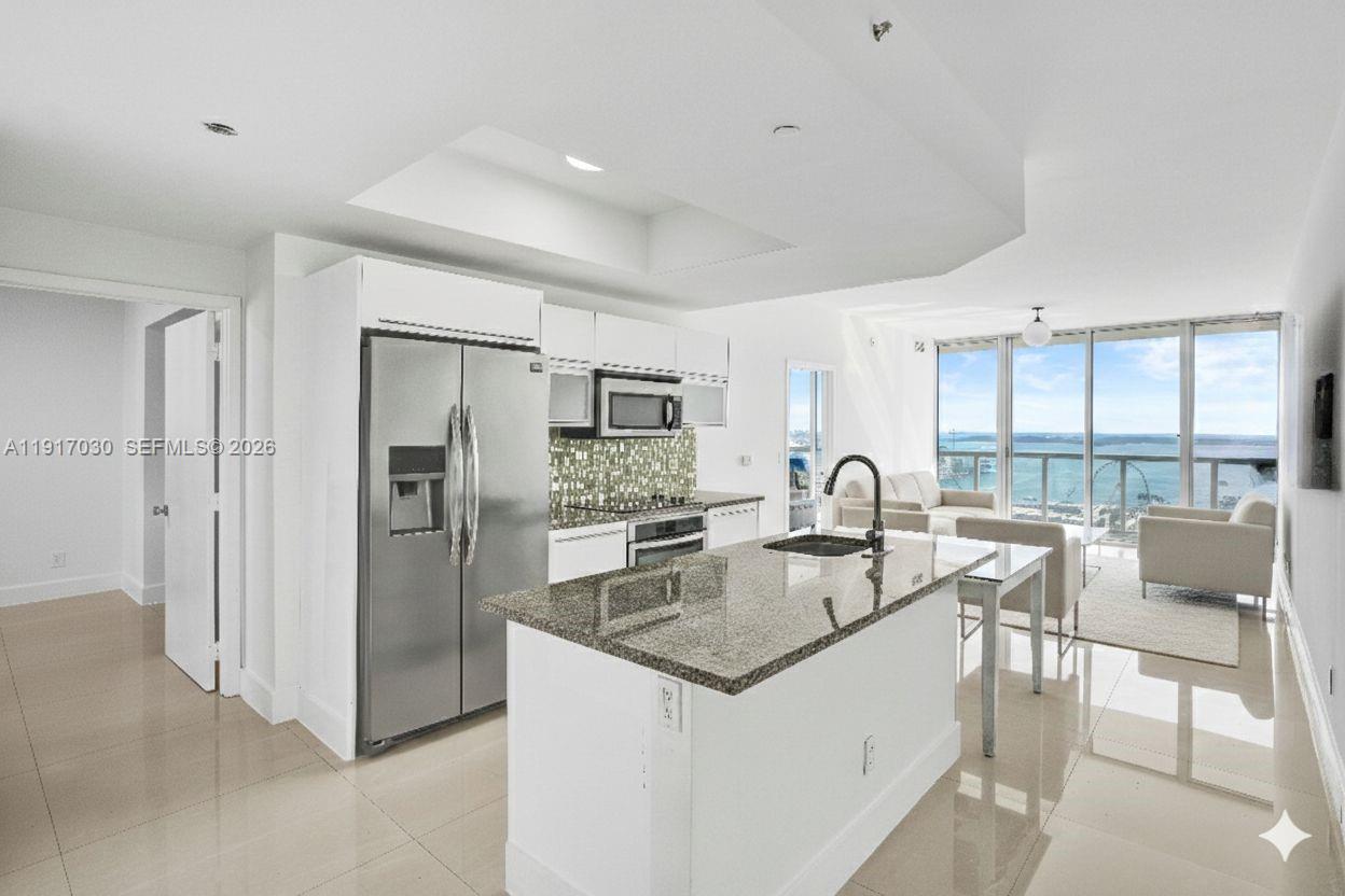 888 Biscayne Blvd #2904, Miami FL 33132