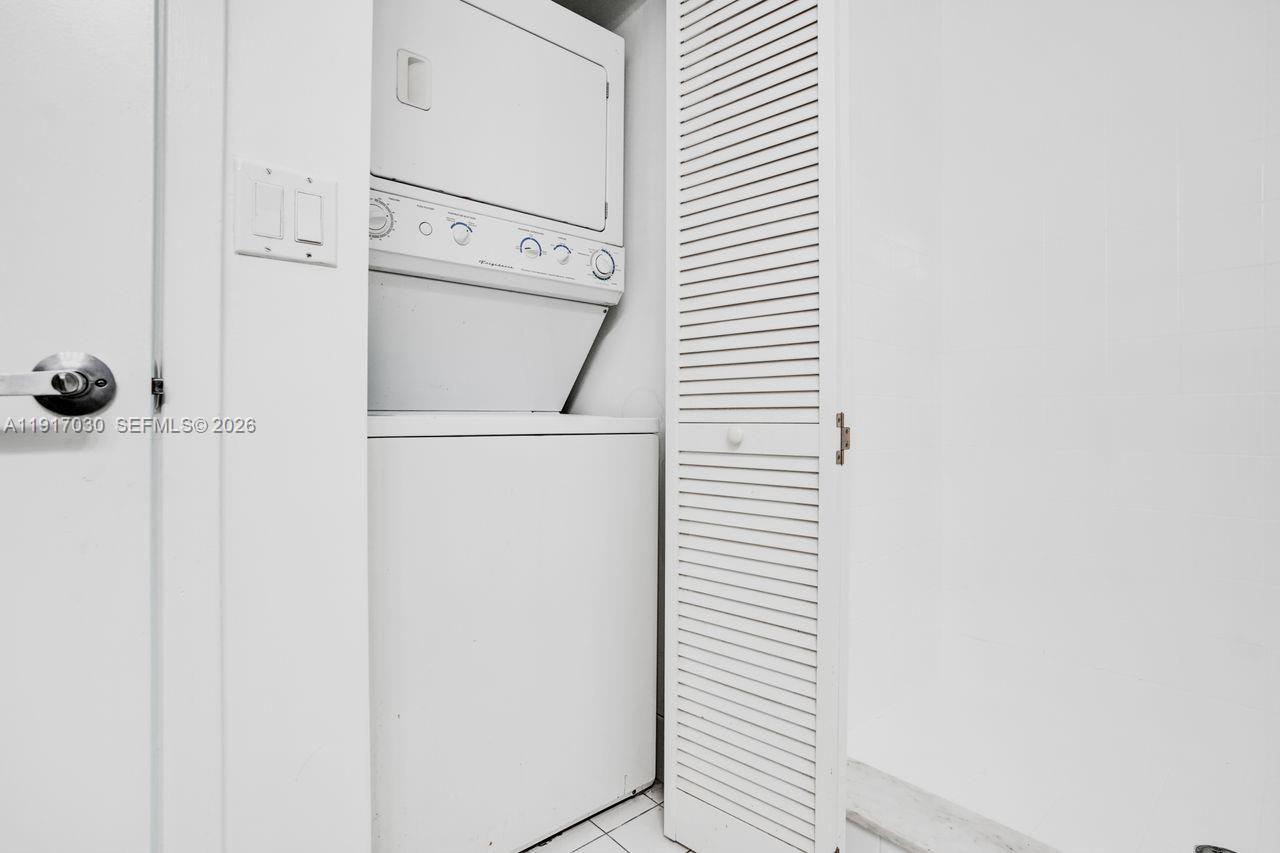 888 Biscayne Blvd #2904, Miami FL 33132