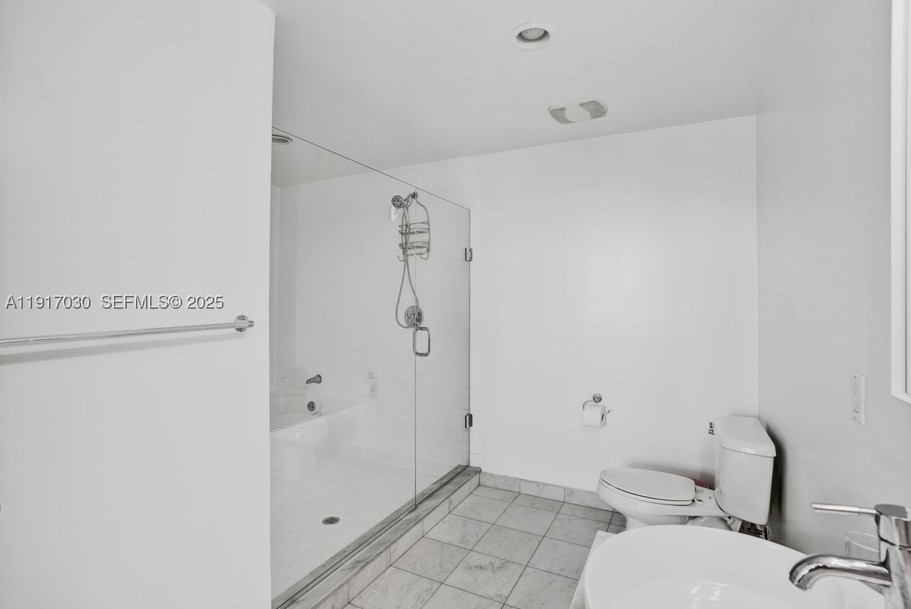 888 Biscayne Blvd #2904, Miami FL 33132