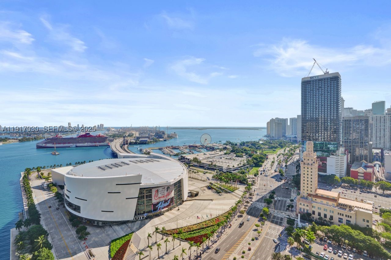 888 Biscayne Blvd #2904, Miami FL 33132