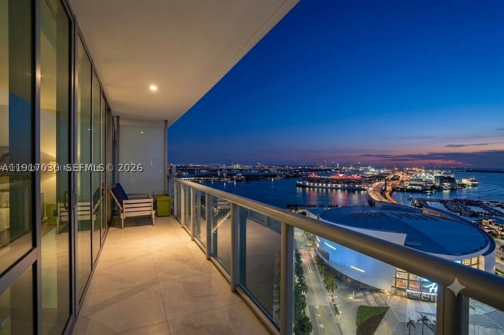 888 Biscayne Blvd #2904, Miami FL 33132