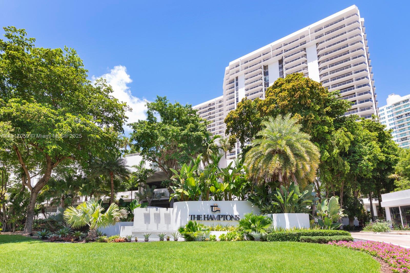 20281 E Country Club Dr #1009, Aventura FL 33180