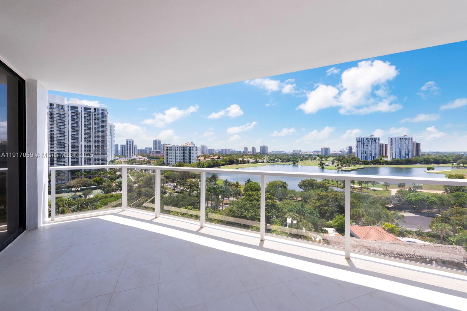20281 E Country Club Dr #1009, Aventura FL 33180