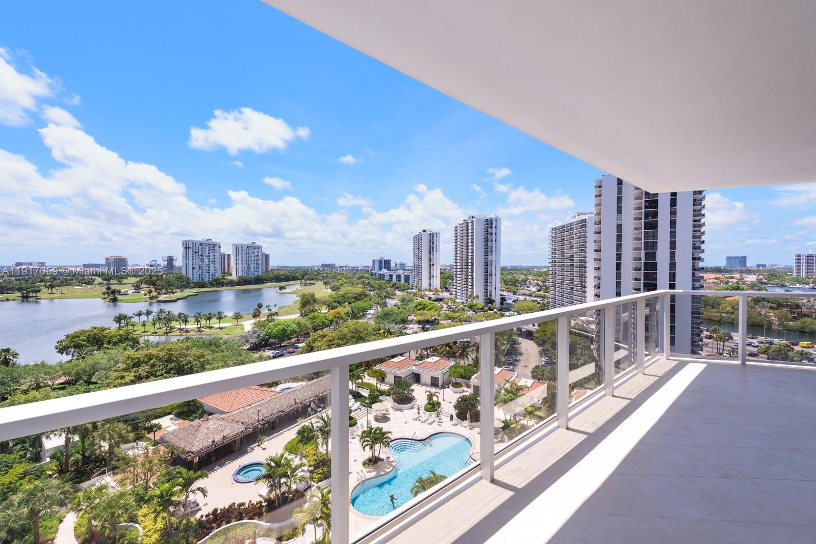 20281 E Country Club Dr #1009, Aventura FL 33180