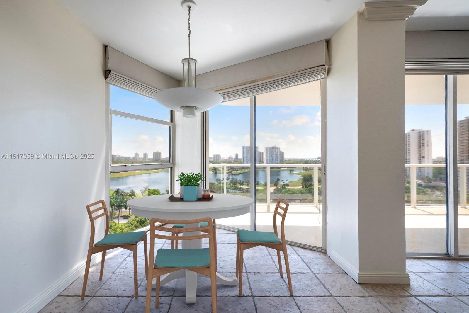 20281 E Country Club Dr #1009, Aventura FL 33180