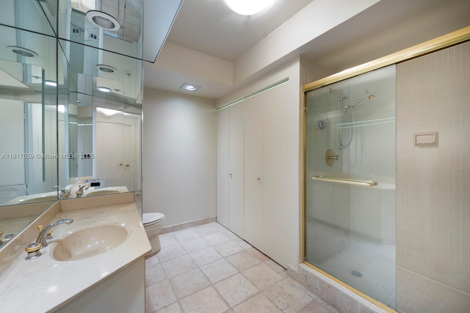20281 E Country Club Dr #1009, Aventura FL 33180