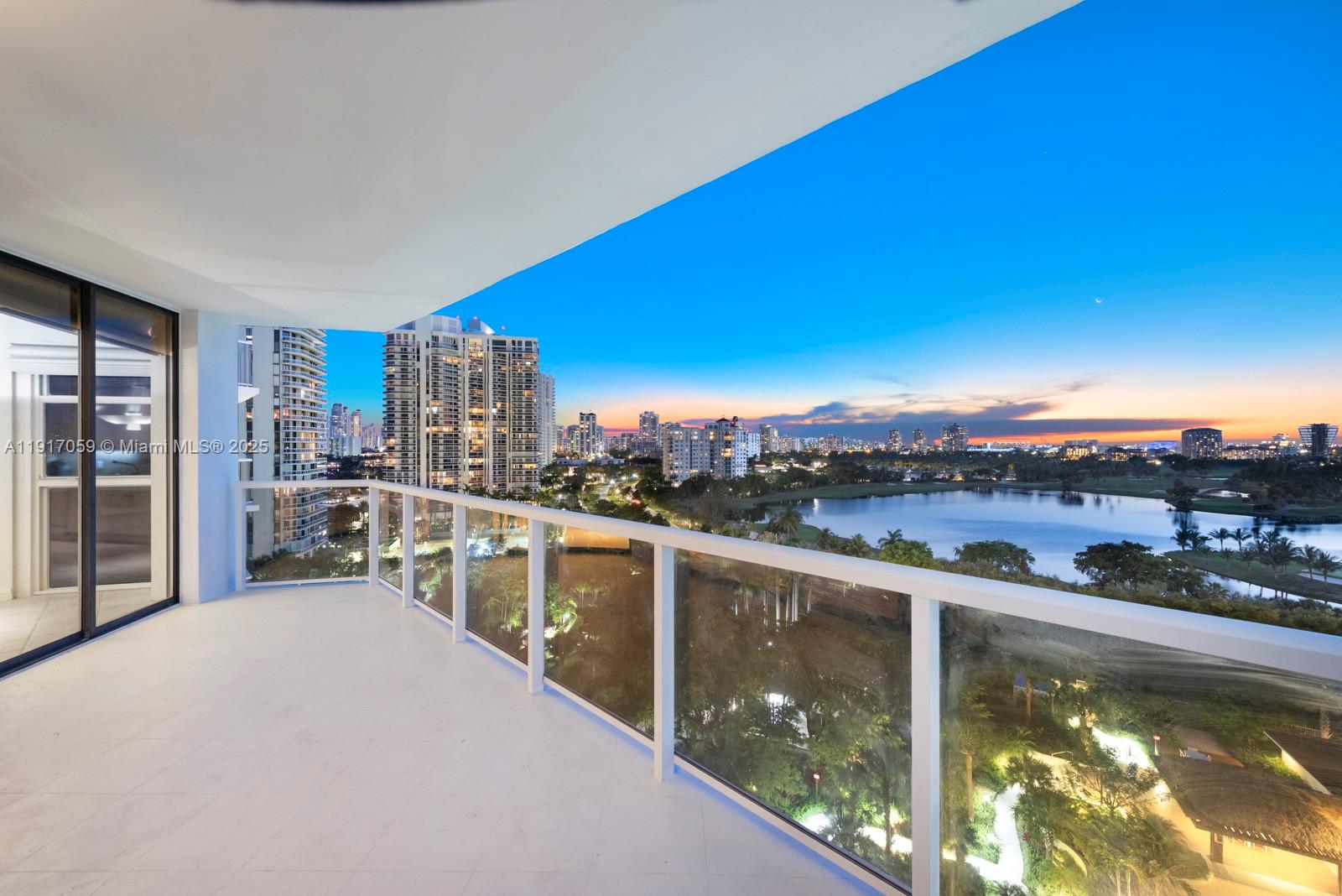 20281 E Country Club Dr #1009, Aventura FL 33180